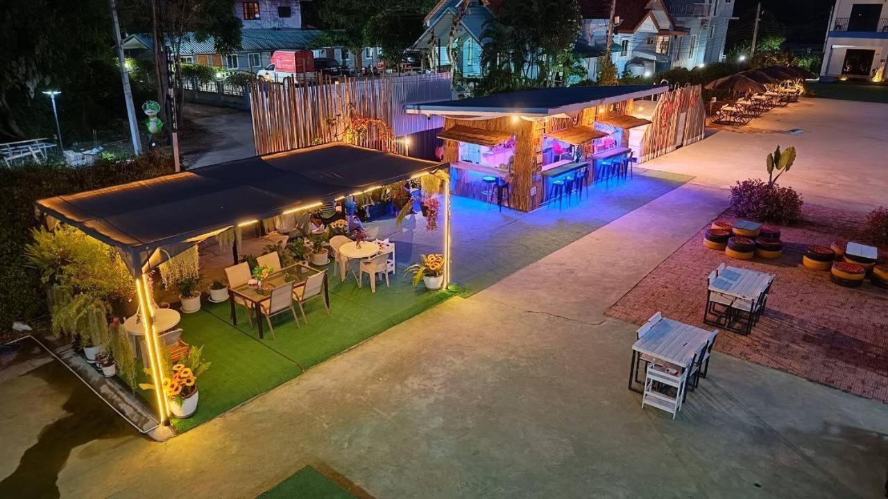 Wixky Hotel Nong Khai Exterior photo